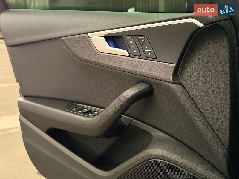 Седан Audi A4 2016 в Києві
