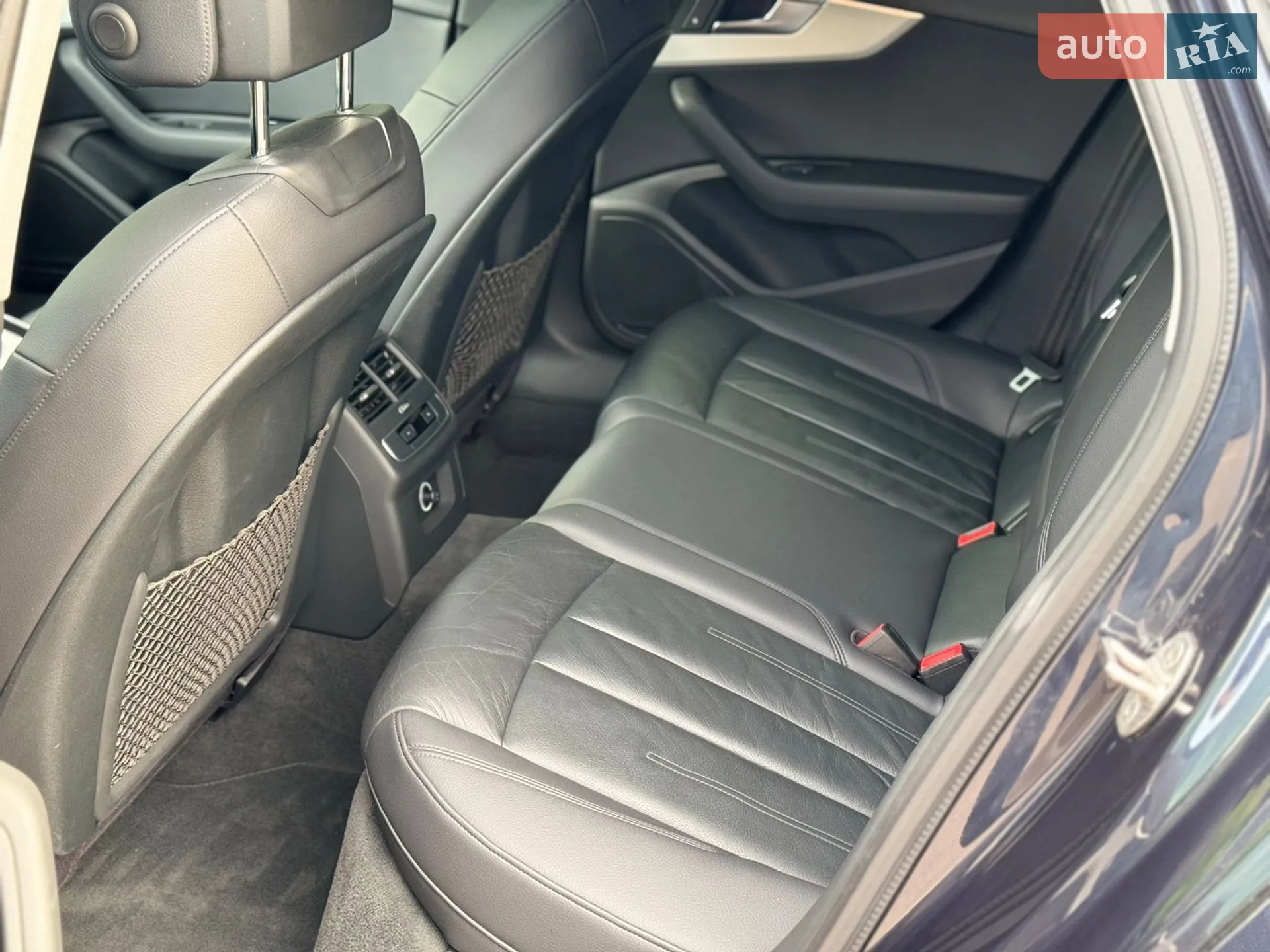 2016 Audi A4 - мініатюра 16