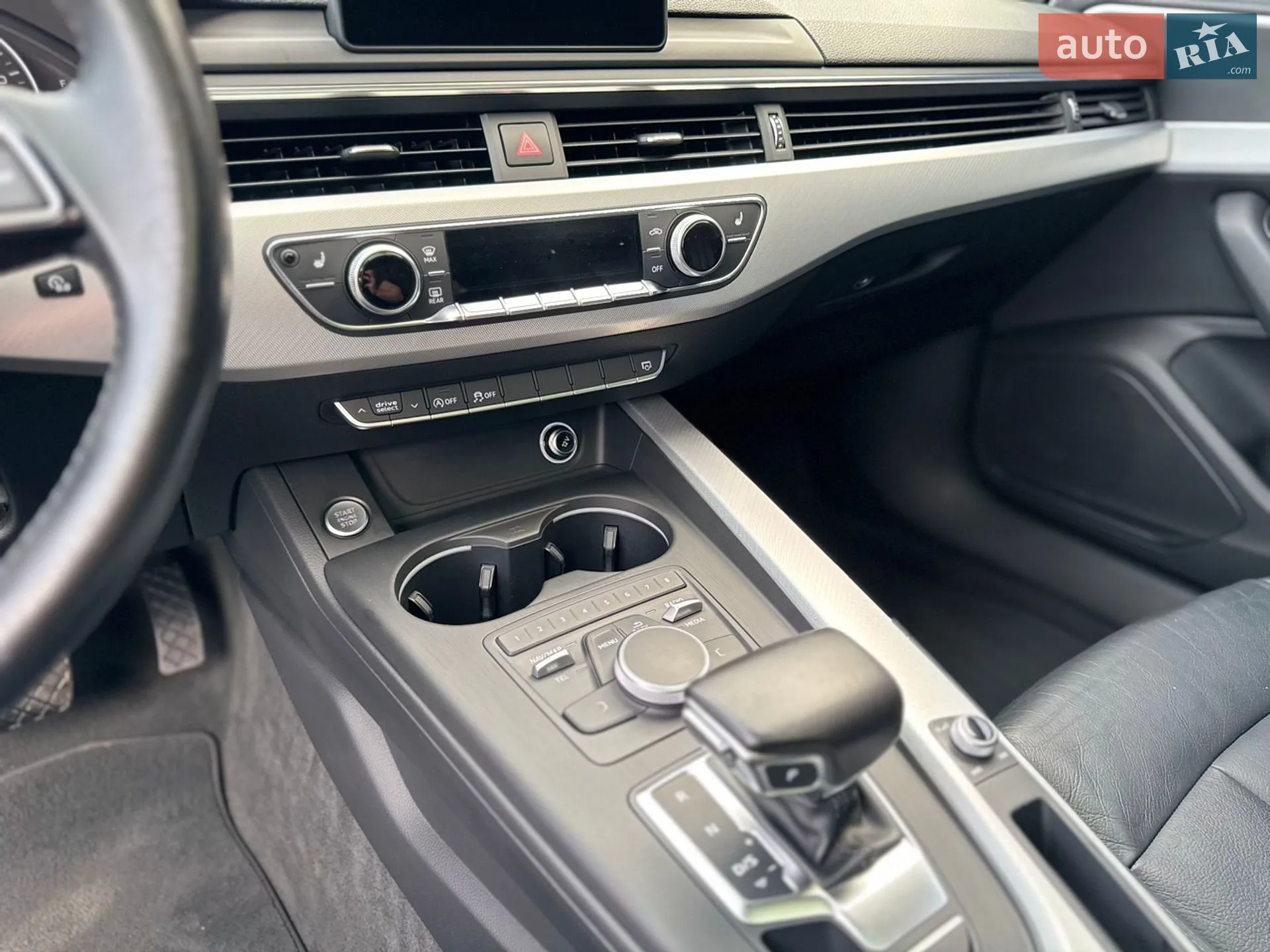 2016 Audi A4 - мініатюра 26
