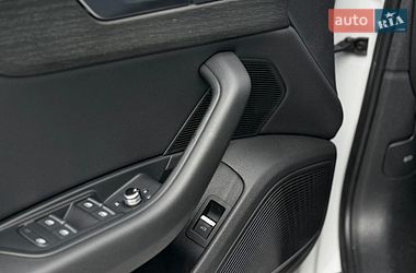 Седан Audi A4 2016 в Самборі