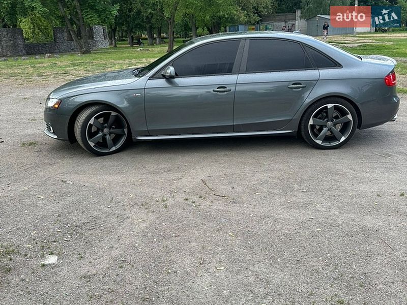 Audi A4 2011