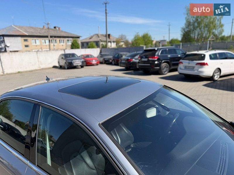 Седан Audi A4 2014 в Луцке