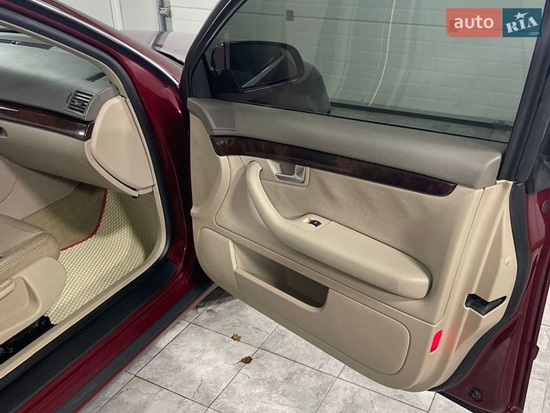 Седан Audi A4 2003 в Львове