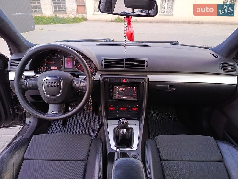 Универсал Audi A4 2005 в Остроге