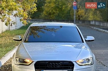 Седан Audi A4 2013 в Киеве