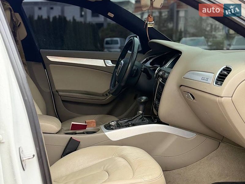 Седан Audi A4 2011 в Ирпене
