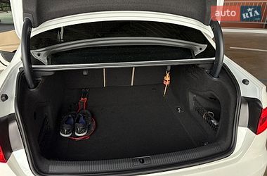 Седан Audi A4 2016 в Харькове