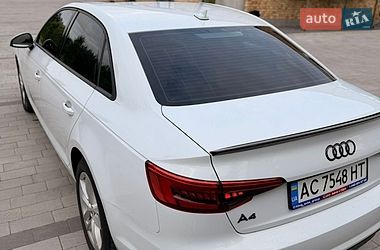 Седан Audi A4 2016 в Луцке