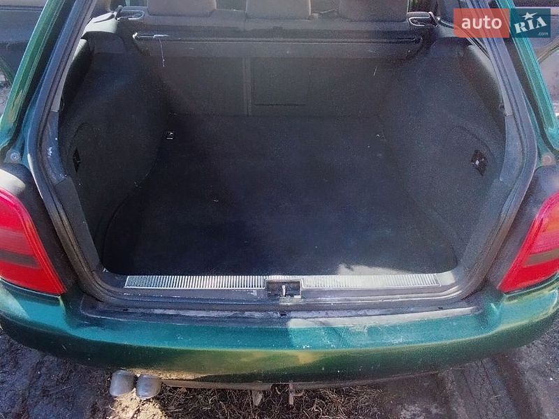 Універсал Audi A4 1998 в Згурівці