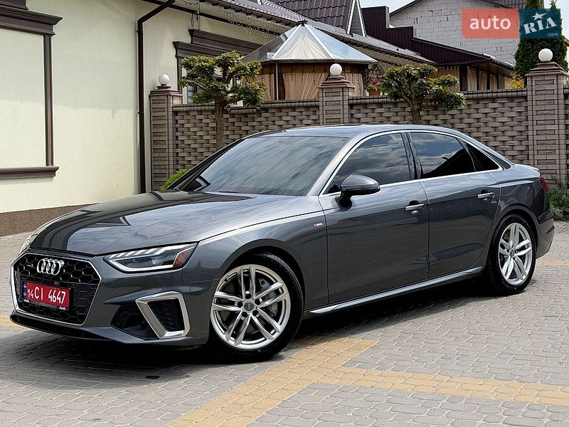 Седан Audi A4 2023 в Вінниці