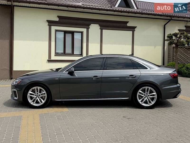 Седан Audi A4 2023 в Вінниці