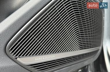 Седан Audi A4 2023 в Вінниці