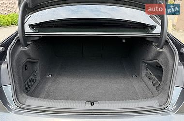Седан Audi A4 2023 в Вінниці