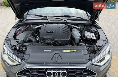 Седан Audi A4 2023 в Вінниці