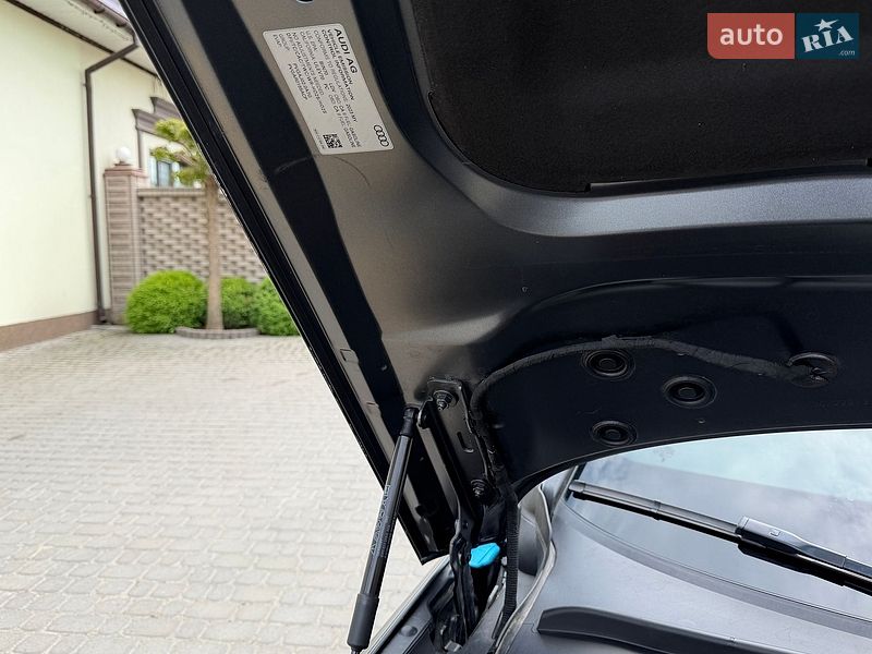 Седан Audi A4 2023 в Вінниці