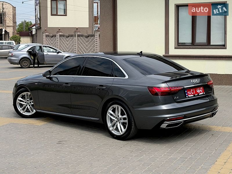 Седан Audi A4 2023 в Вінниці