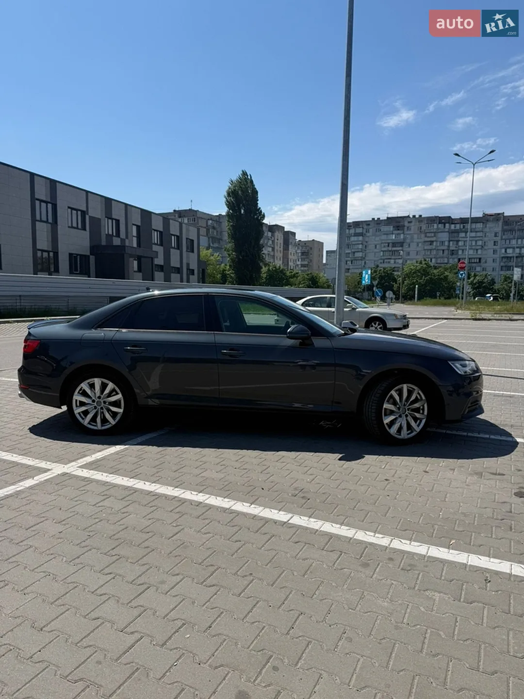 2016 Audi A4 - мініатюра 3
