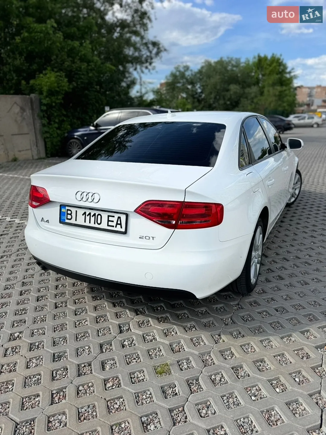 2011 Audi A4 - мініатюра 10