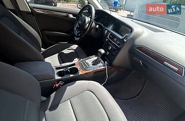 Седан Audi A4 2013 в Киеве