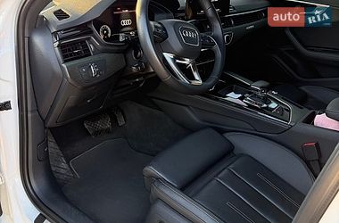 Седан Audi A4 2022 в Дніпрі