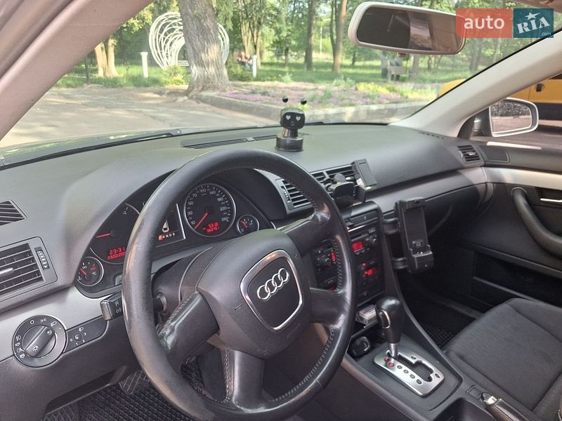 Седан Audi A4 2005 в Калуше