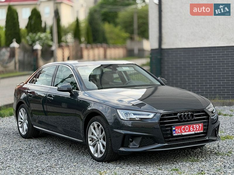 Седан Audi A4 2019 в Черновцах