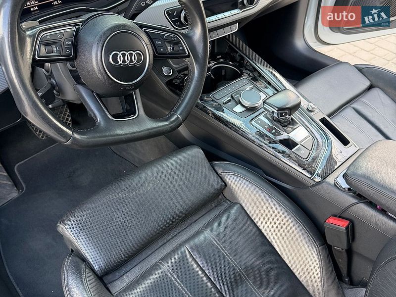 Седан Audi A4 2016 в Одессе
