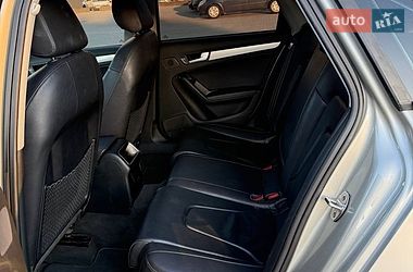 Седан Audi A4 2013 в Львові
