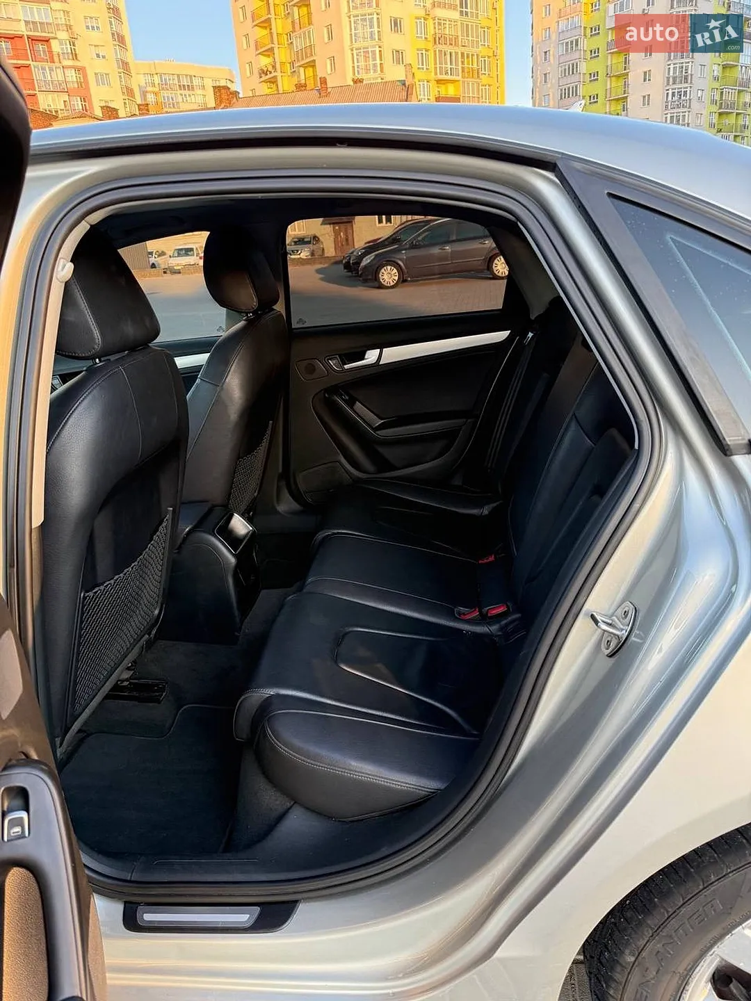 Audi A4 2013 VIN WAUAFAFL8EA070175 фото оголошення 12 з 20