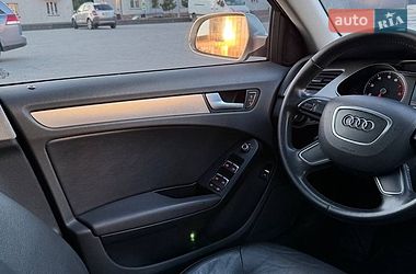 Седан Audi A4 2013 в Львові