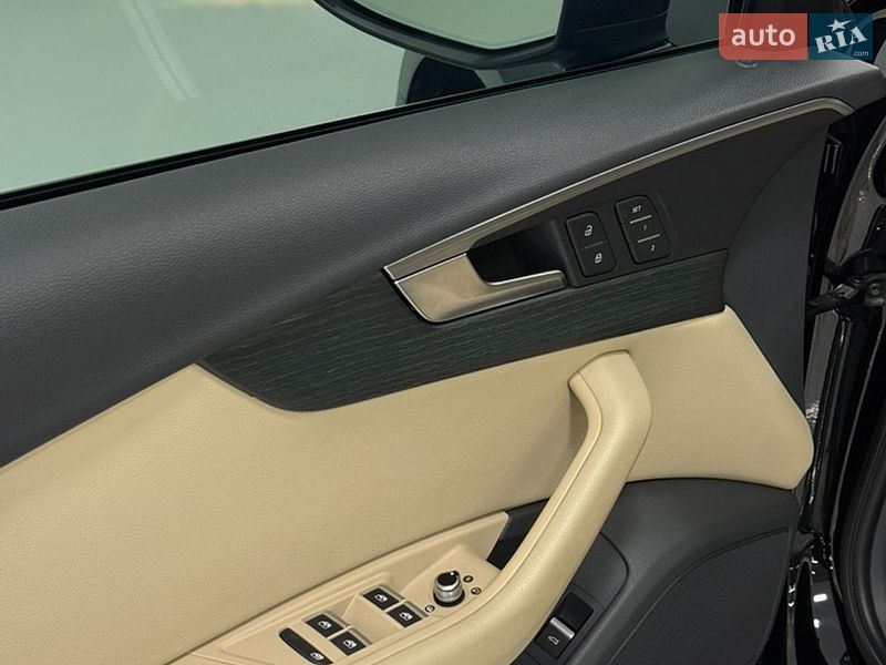 Седан Audi A4 2017 в Одессе