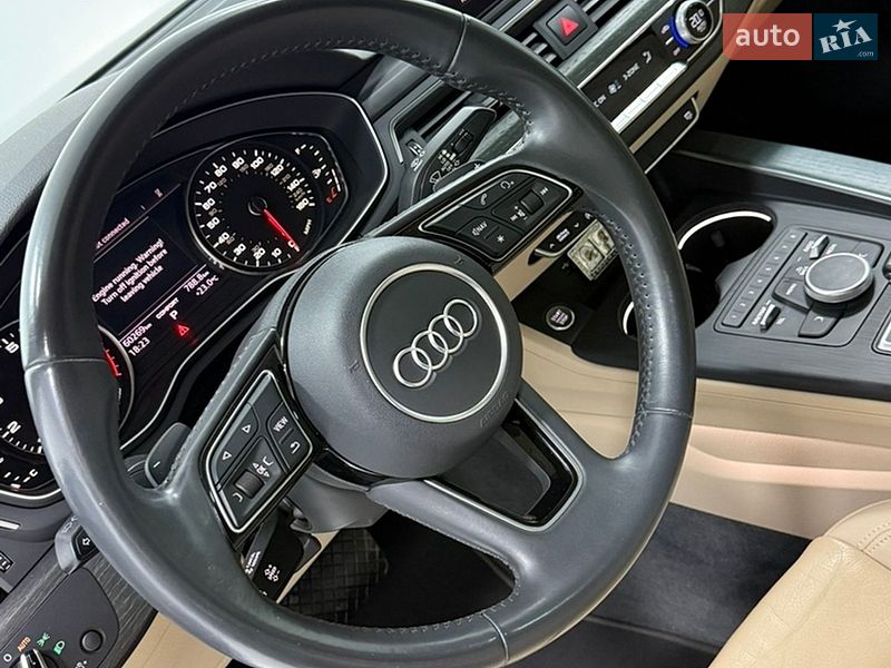 Седан Audi A4 2017 в Одессе