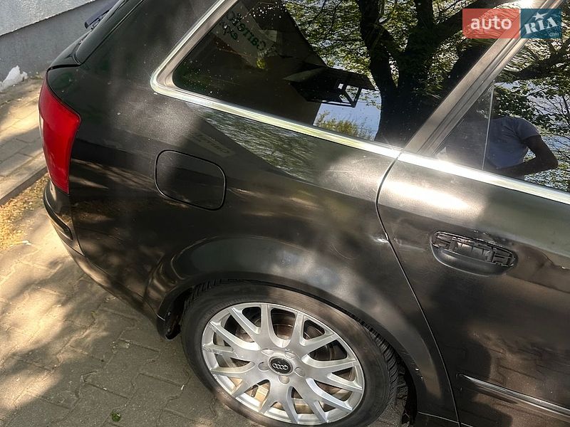 Универсал Audi A4 2004 в Брошневе
