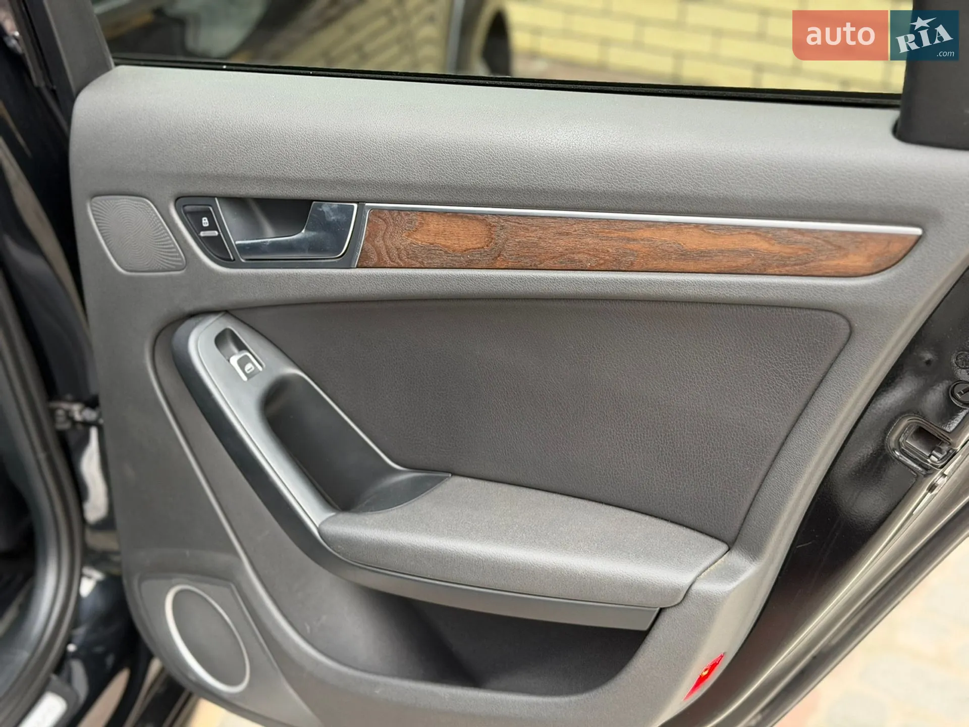 2015 Audi A4 - мініатюра 93