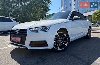 Седан Audi A4 2019 в Киеве