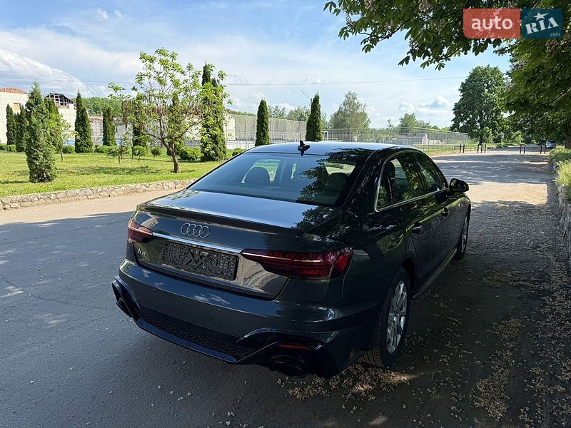 Седан Audi A4 2020 в Києві