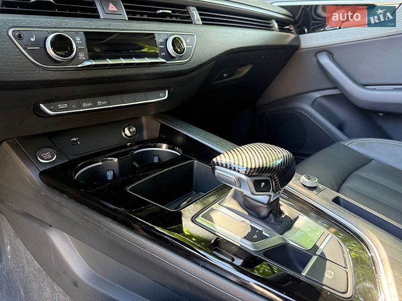 Седан Audi A4 2020 в Києві