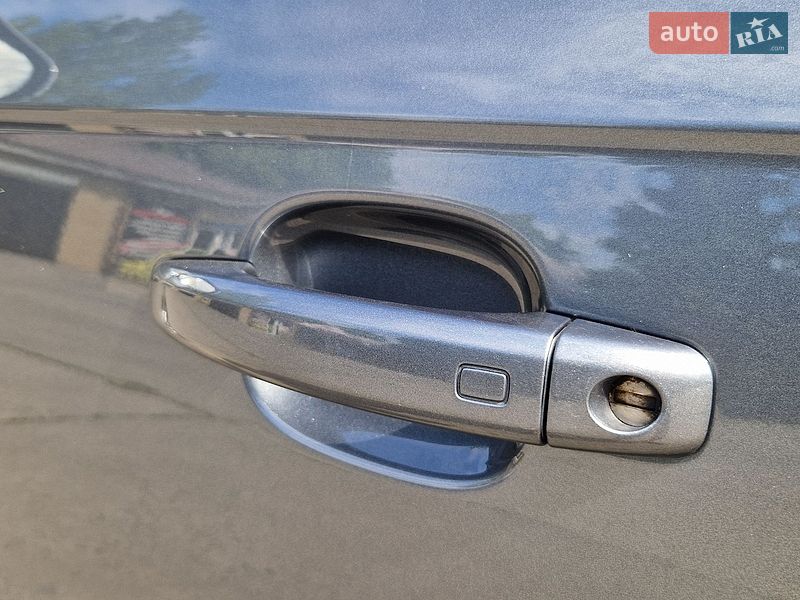 Седан Audi A4 2012 в Дніпрі