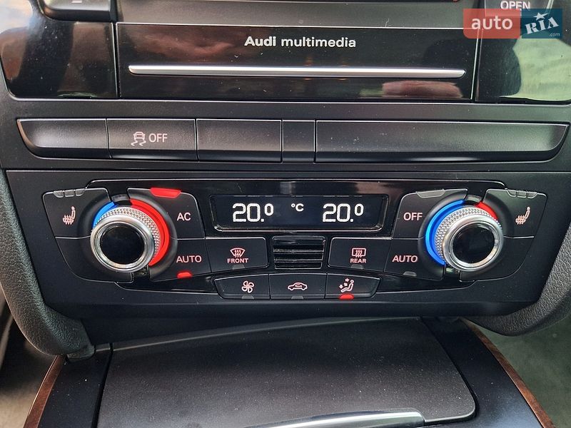Седан Audi A4 2012 в Дніпрі