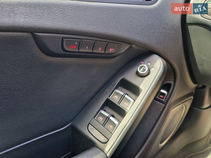 Седан Audi A4 2012 в Дніпрі