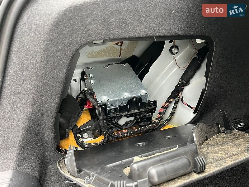 Седан Audi A4 2014 в Кропивницькому