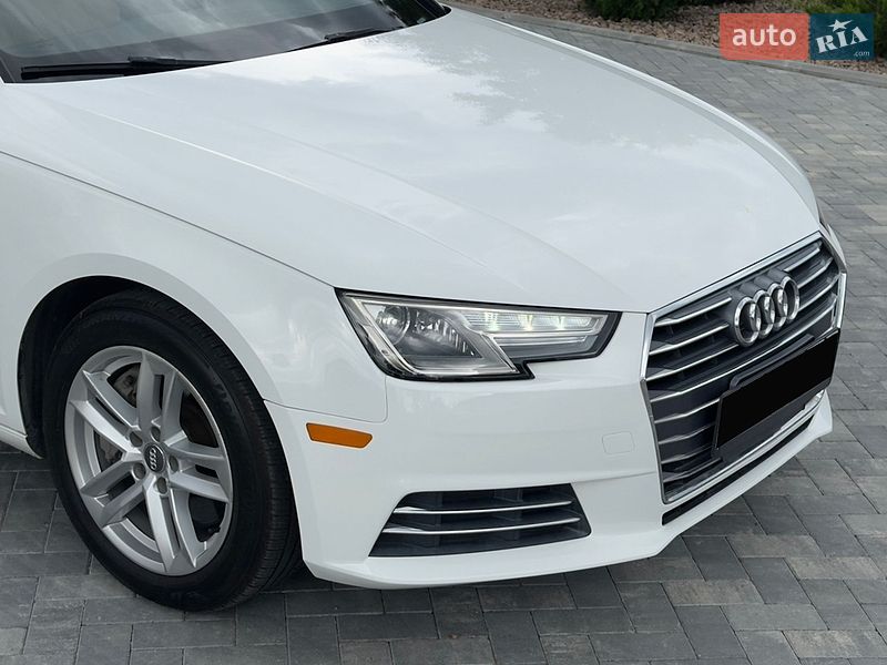 Седан Audi A4 2017 в Одесі