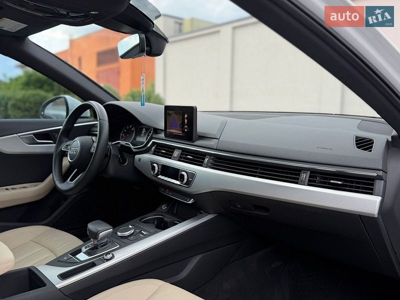 Седан Audi A4 2017 в Одесі