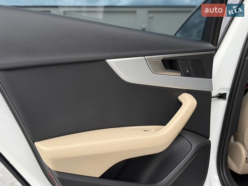 Седан Audi A4 2017 в Одесі