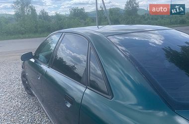 Седан Audi A4 1996 в Надвірній