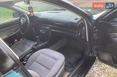 Седан Audi A4 1996 в Надвірній