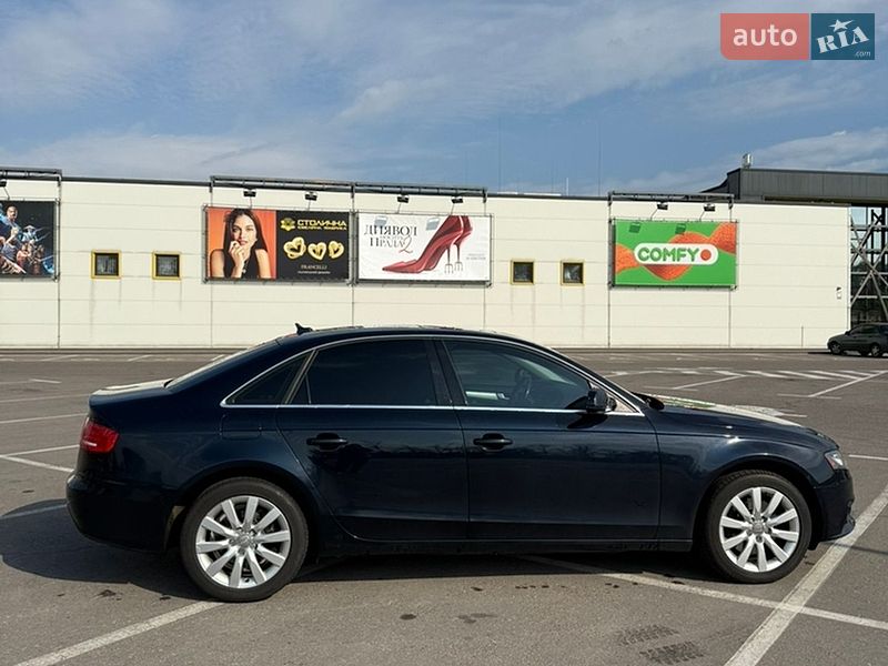 Седан Audi A4 2011 в Киеве