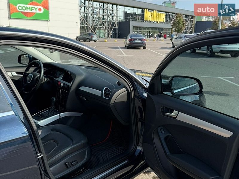 Седан Audi A4 2011 в Киеве