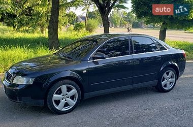 Седан Audi A4 2001 в Чугуєві
