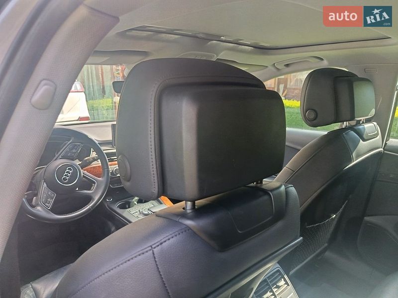 Седан Audi A4 2019 в Киеве